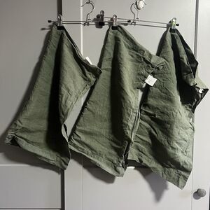 Pottery Barn 100% Linen 22x22 Inch Square Napkins Green Set Of 3